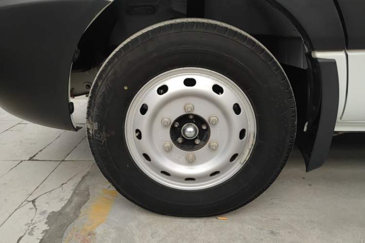 Used JAC Sunray 2021 2.0T 4-Series Star Express 8/9-Seater D20TCIF1 Left Front Wheel Hub