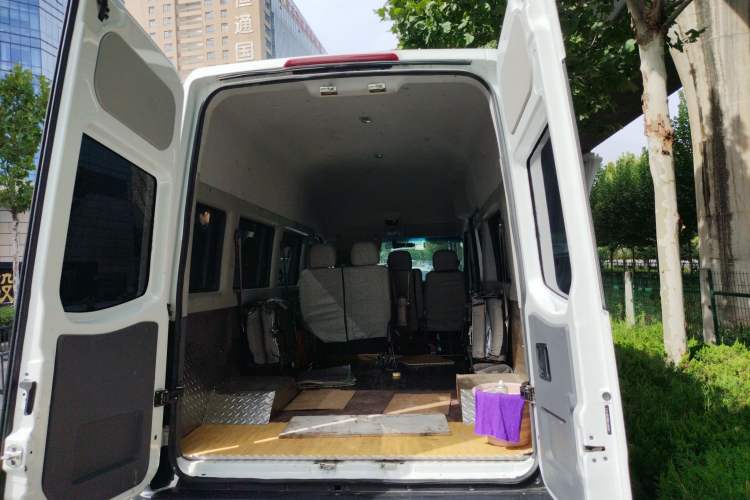 Used JAC Sunray 2021 2.2T Jieyunwang Commercial & Travel M1 Class Non-Commercial Comfort Edition Trunk