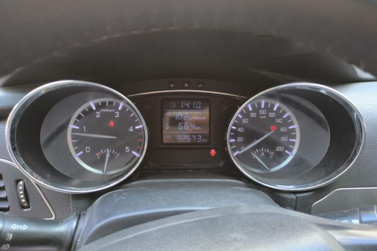 Used JAC T6 2015 2.8T Diesel New-Edge Long-Wheelbase HFC4DA1-2C Instrument Cluster
