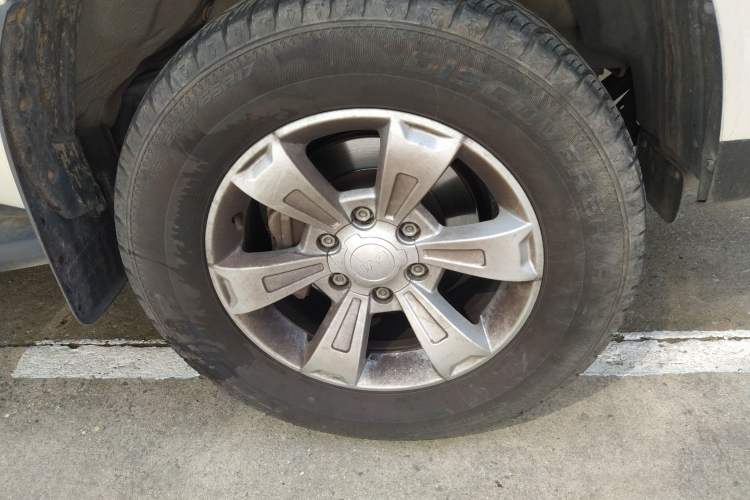 Used JAC T6 2017 2.0T Diesel China V Luxury Edition HFC4DB2-1D1 Right Front Wheel Hub