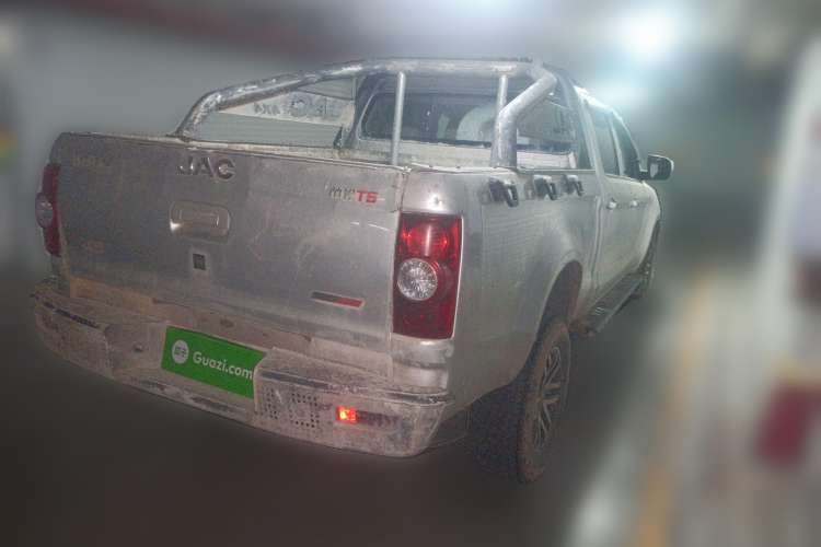 Used JAC T6 2018 2.0T Diesel China V Standard Four-Wheel Drive Luxury Version with Extended Wheelbase HFC4DB2-1D1 Rear Right 45 Deg