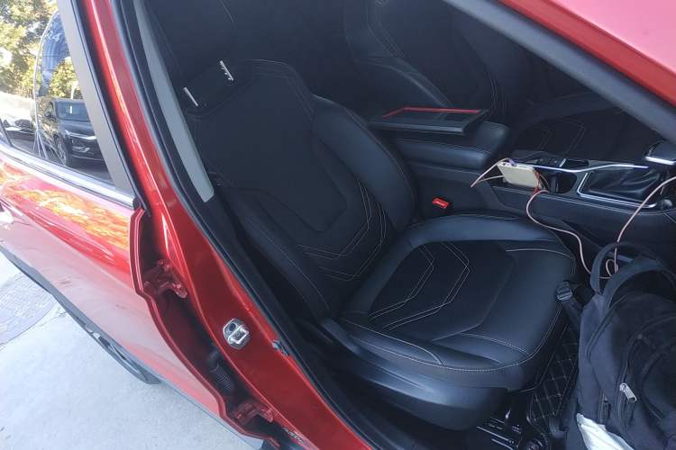 Used JAC X4 2020 1.5T CVT Superior Trim Right Front Seat