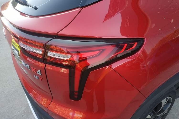 Used JAC X4 2020 1.5T CVT Superior Trim Right Rear Taillight