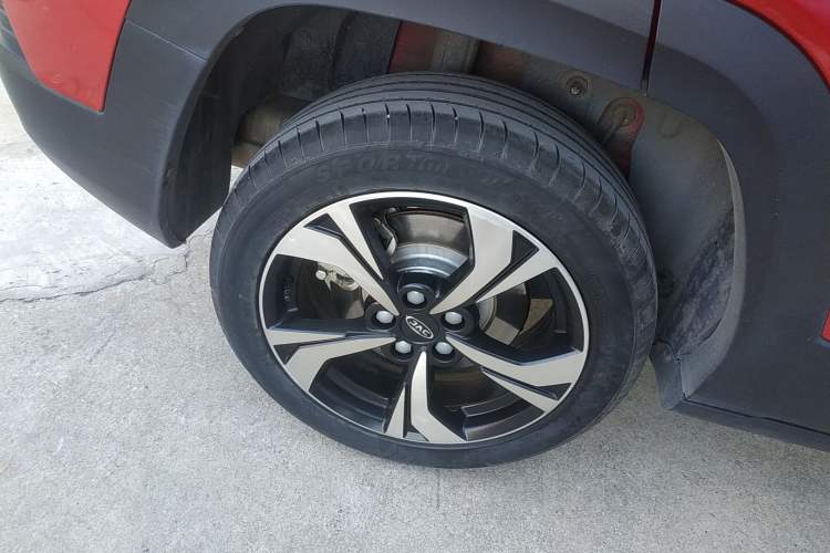 Used JAC X4 2020 1.5T CVT Superior Trim Right Rear Wheel Hub
