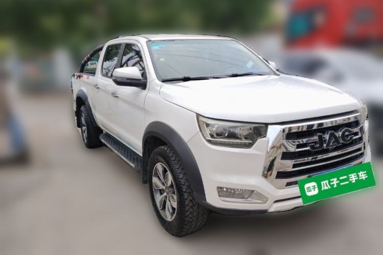 Used JAC X8 E  Front Right 45 Deg
