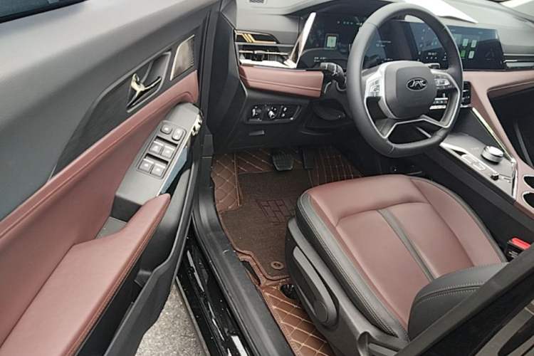 Used JAC X8 E 2024 Jiaxing Edition 7-Seater Driver Seat