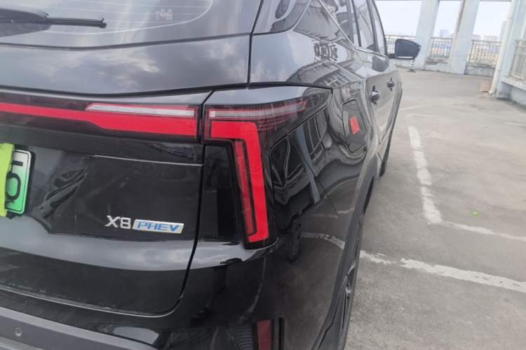 Used JAC X8 E 2024 Joyful Edition 7-Seater Exterior 3