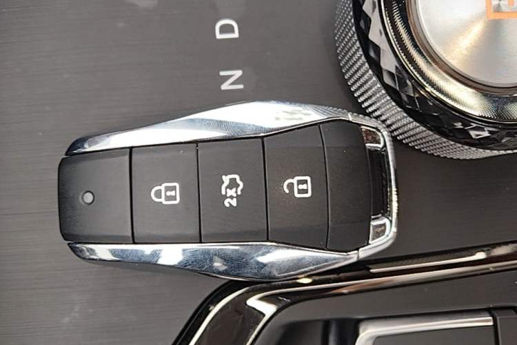 Used JAC X8 E 2024 Jiaxing Edition 7-Seater Interior 1