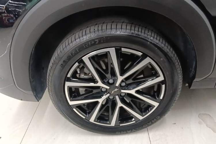 Used JAC X8 E 2024 Home Edition 7-Seater Left Front Wheel Hub