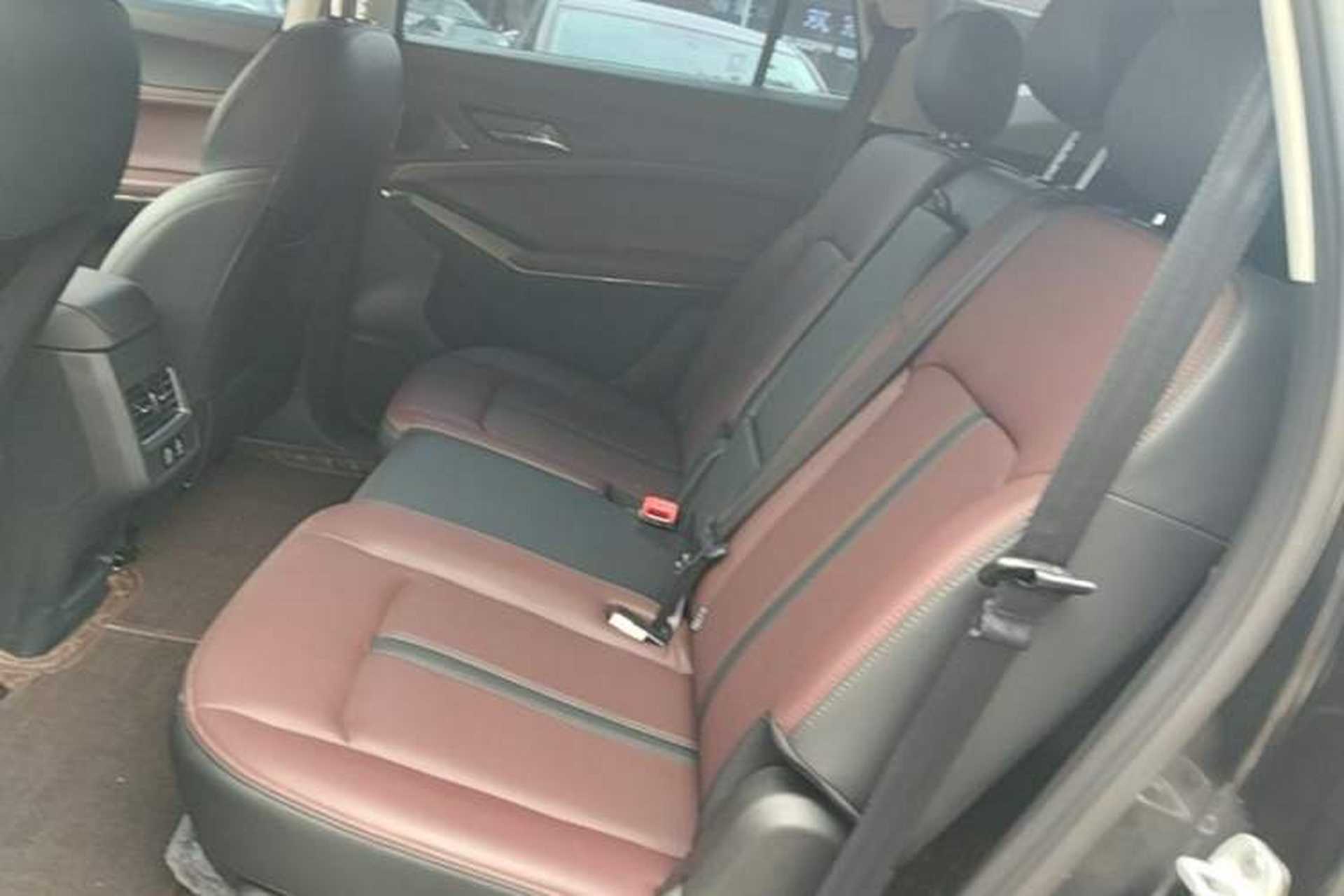 Used JAC X8 E 2024 Jiaxing Edition 7-Seater Left Rear Seat