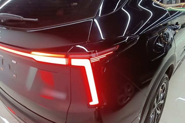 Used JAC X8 E 2024 Home Edition 7-Seater Right Rear Taillight