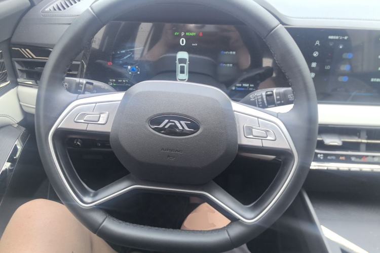 Used JAC X8 E 2024 Joyful Edition 7-Seater Steering Wheel