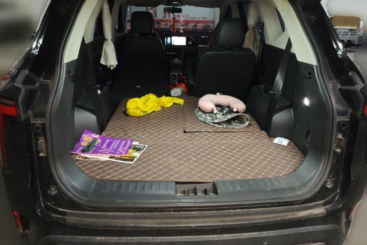 Used JAC X8 E 2024 Joyful Family Edition 6-Seater Trunk