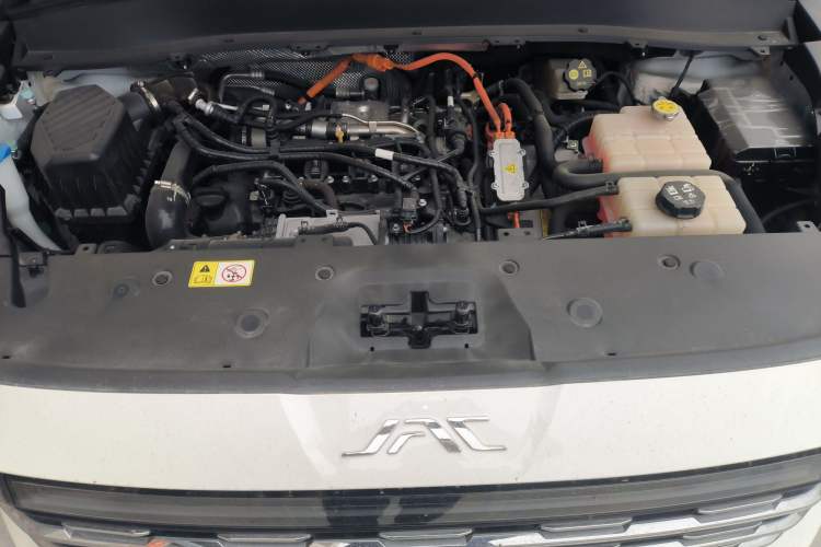 Used JAC X8 E 2024 Joyful Edition 7-Seater Engine Bay