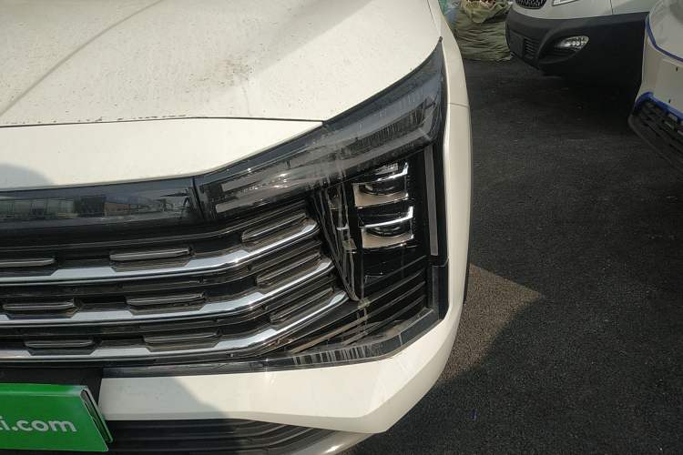 Used JAC X8 E 2024 Home Edition 7-Seater Left Front Headlight