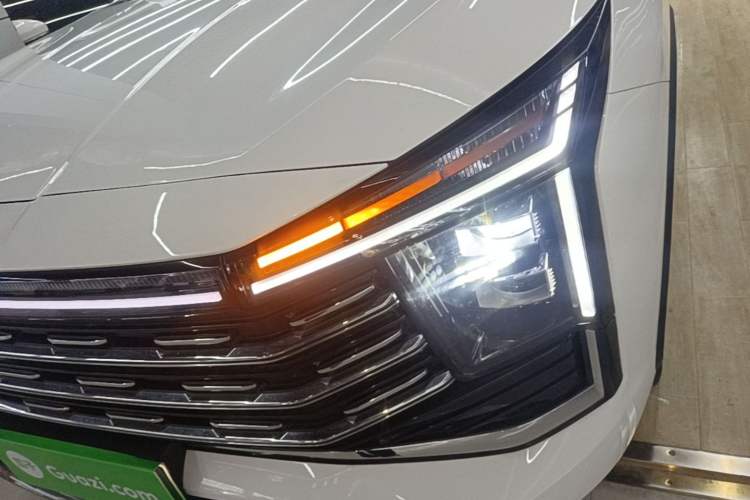 Used JAC X8 E 2024 Jiaxing Edition 7-Seater Left Front Headlight