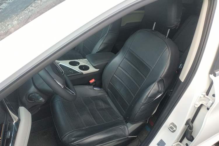 Used JAC X8 E 2024 Home Edition 7-Seater Left Front Seat
