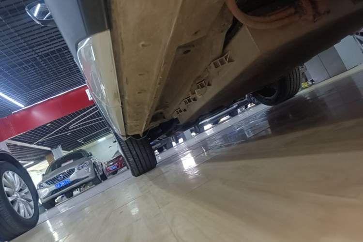 Used JAC X8 E 2024 Jiaxing Edition 7-Seater Left Side Sill