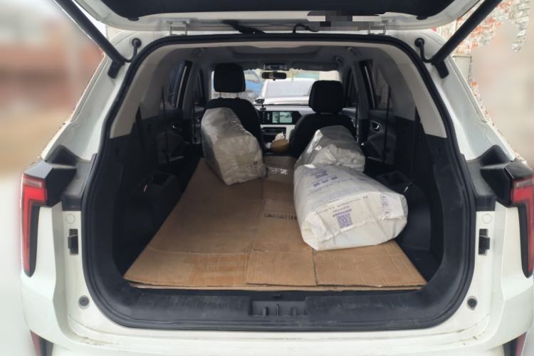Used JAC X8 E 2024 Joyful Edition 7-Seater Trunk