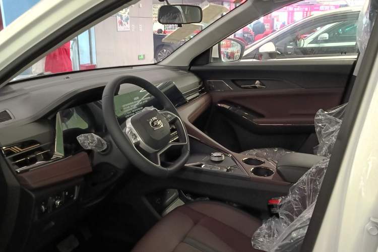 Used JAC X8 PLUS 2024 1.5 TGDI DCT Smart Enjoyment Version 5 Seats Exterior 5