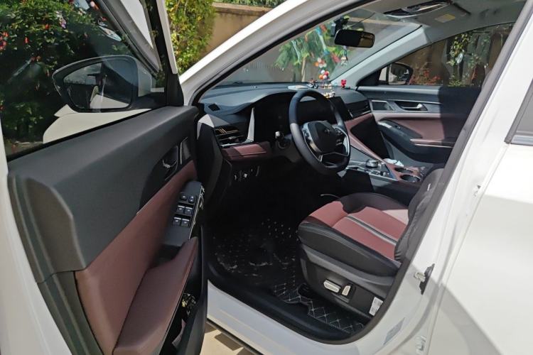 Used JAC X8 PLUS 2024 1.5 TGDI DCT ZhiJia Edition 7 Seats Driver Seat