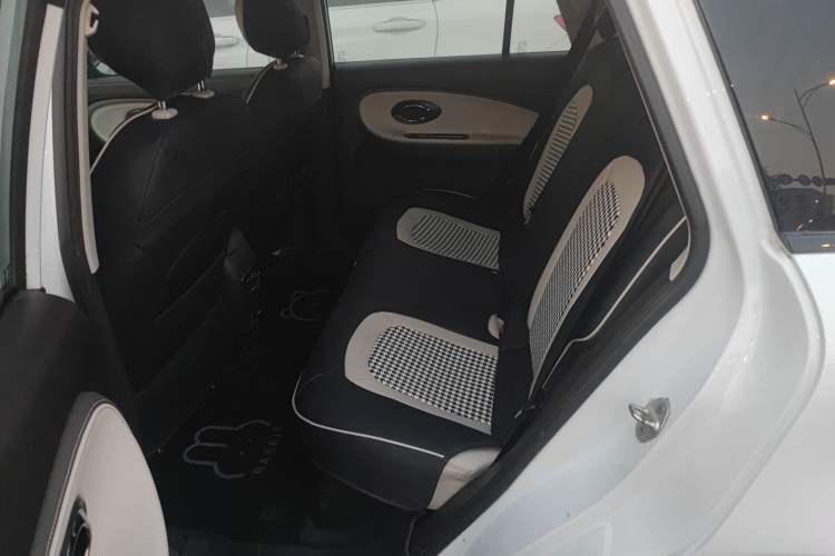 Used JAC Yiwei 3 2023 505km Air Left Rear Seat