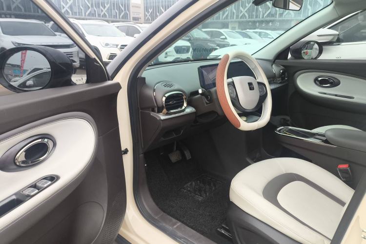 Used JAC Yiwei 3 2023 505km Air Driver Seat