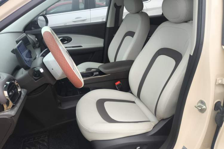 Used JAC Yiwei 3 2023 505km Air Left Front Seat