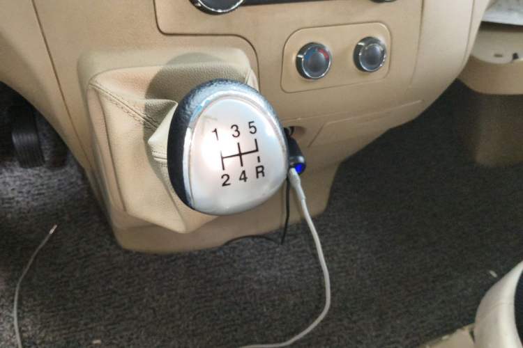 Used JAC Yiwei 3  Gear Lever