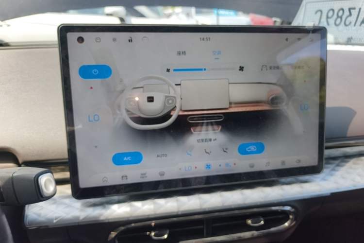 Used JAC Yiwei 3 2023 505km Pro Audio And AC Panel