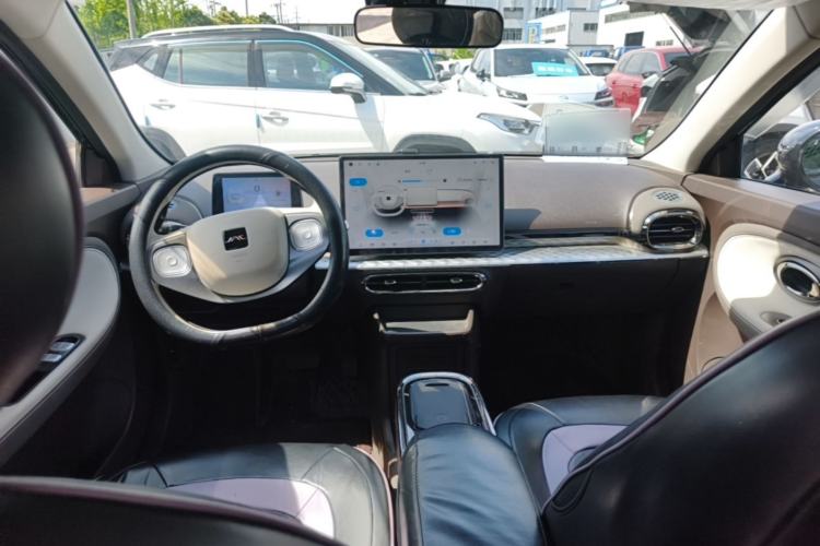 Used JAC Yiwei 3 2023 505km Pro Center Console