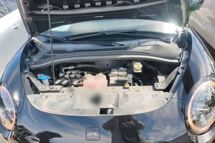 Used JAC Yiwei 3 2023 505km Pro Engine Bay