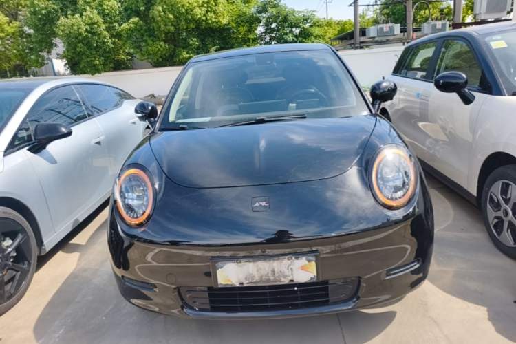 Used JAC Yiwei 3 2023 505km Pro Front
