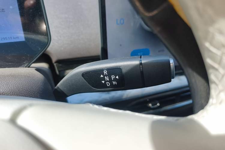 Used JAC Yiwei 3 2023 505km Pro Gear Lever
