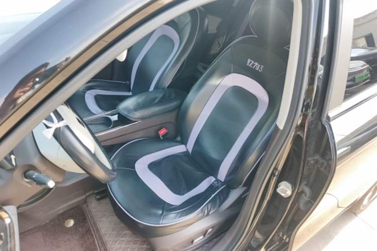 Used JAC Yiwei 3 2023 505km Pro Left Front Seat