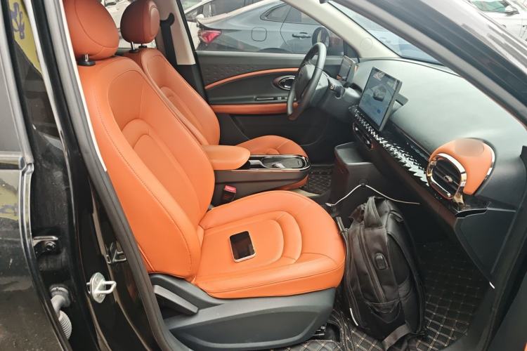 Used JAC Yiwei 3 2023 505 km Championship Edition Right Front Seat
