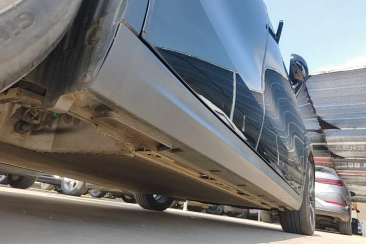 Used JAC Yiwei 3 2023 505km Pro Right Side Sill
