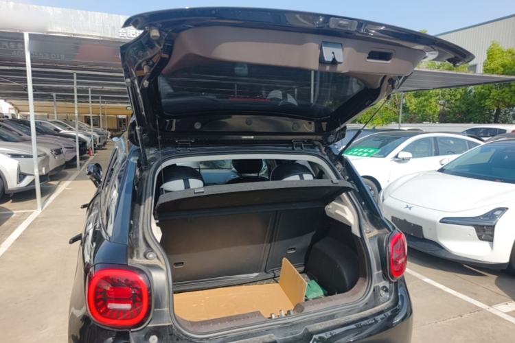 Used JAC Yiwei 3 2023 505km Pro Trunk