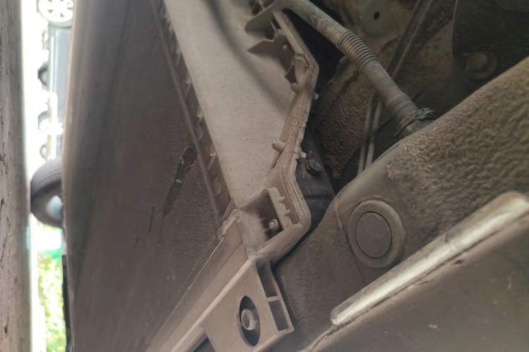Used JAC Yiwei 3 2023 505km Air Chassis Rear Right