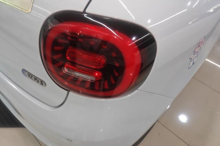 Used JAC Yiwei 3 2023 505km Air Exterior 3
