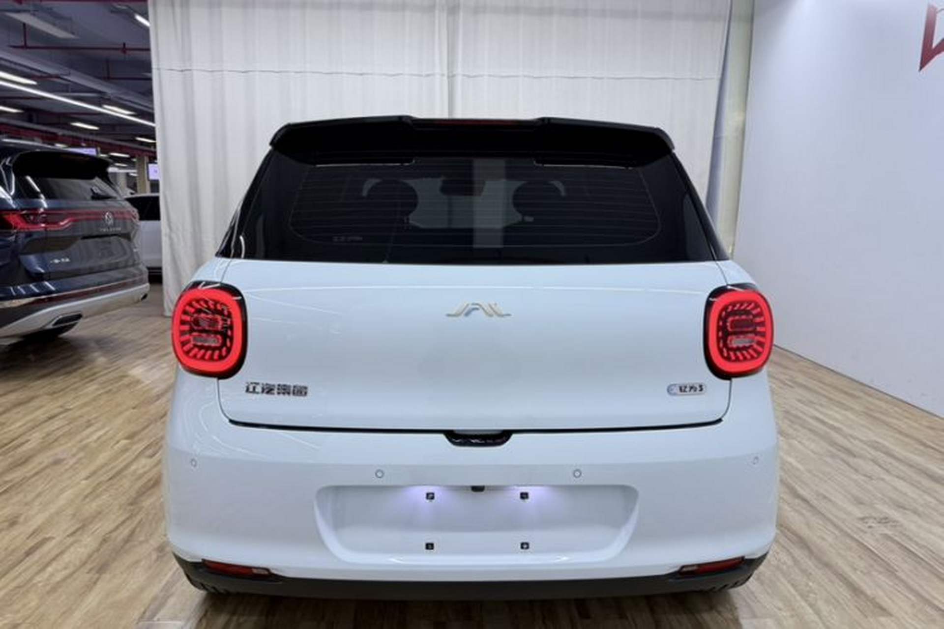 Used JAC Yiwei 3 2023 505km Pro+ Exterior 4