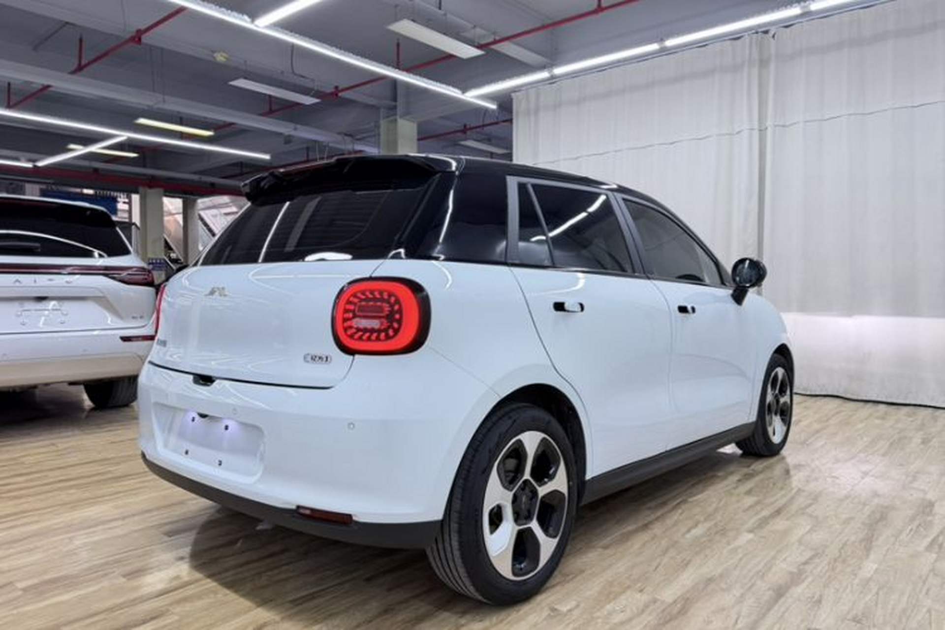 Used JAC Yiwei 3 2023 505km Pro+ Exterior 5