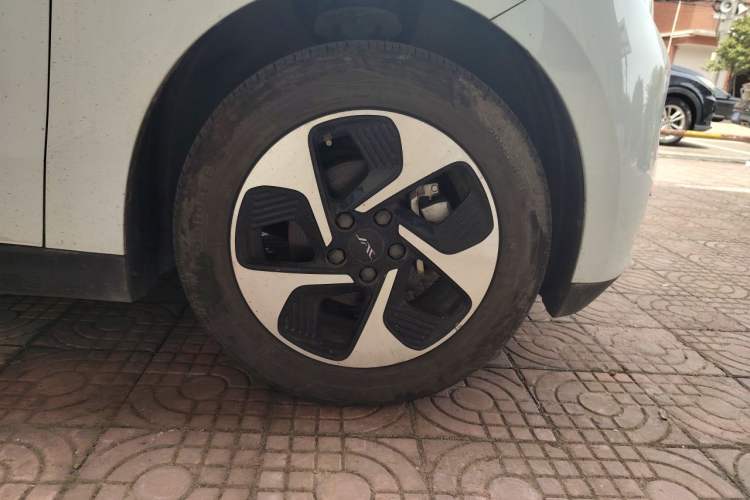Used JAC Yiwei 3 2023 505km Air Right Front Wheel Hub