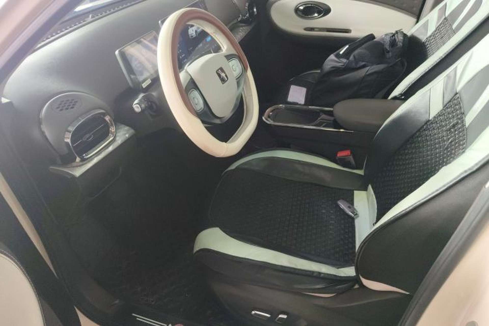Used JAC Yiwei 3 2023 405km Air Driver Seat