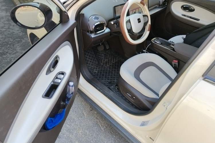 Used JAC Yiwei 3 2023 505km Pro Driver Seat