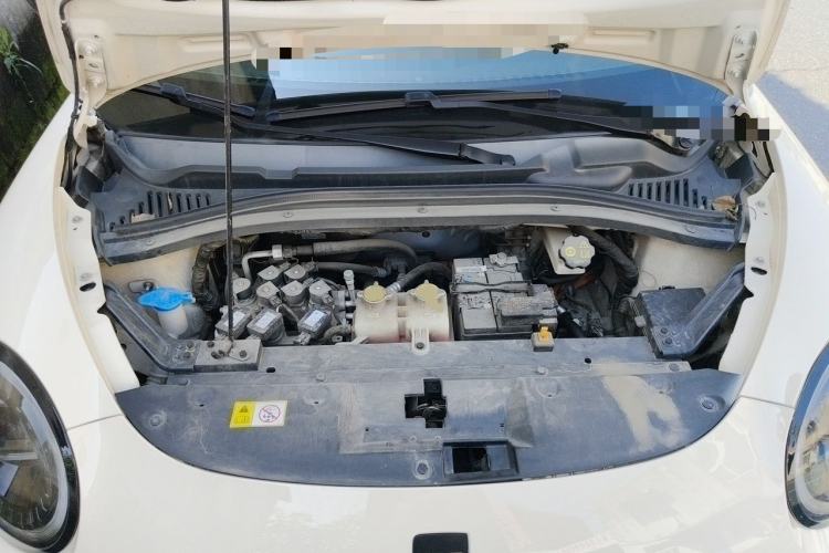 Used JAC Yiwei 3 2023 505km Pro Engine Bay