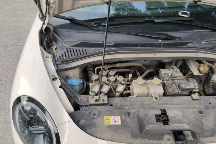 Used JAC Yiwei 3 2023 505km Pro Engine Bay Right