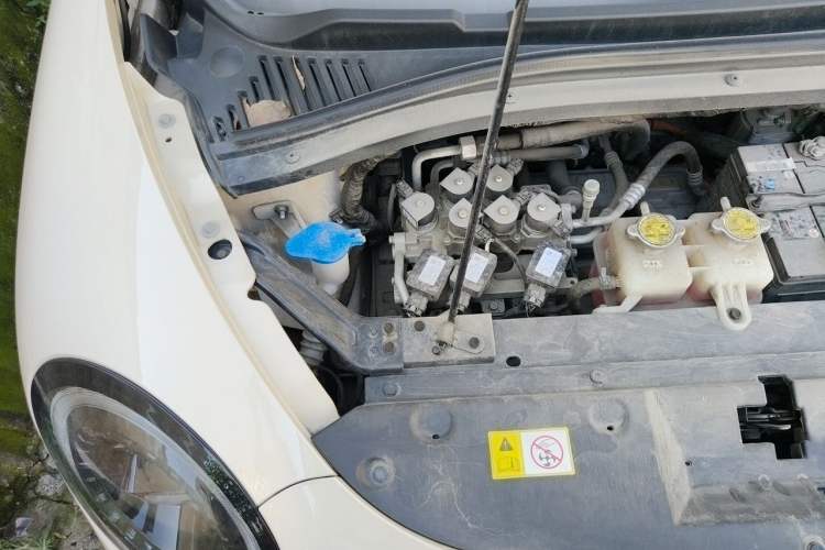 Used JAC Yiwei 3 2023 505km Pro Engine Bay Right