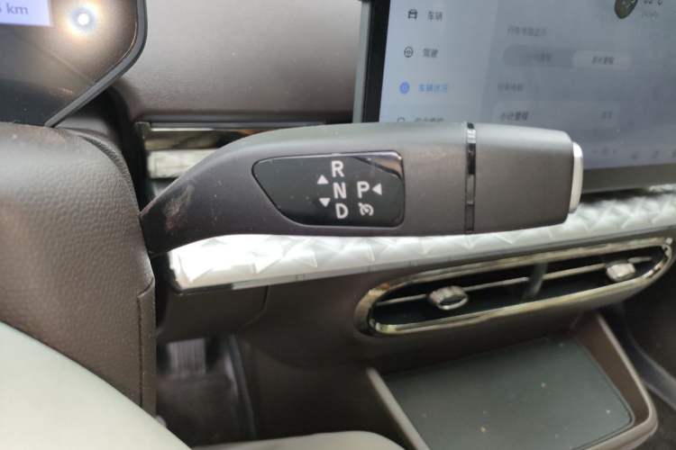 Used JAC Yiwei 3 2023 505 km Championship Edition Gear Lever