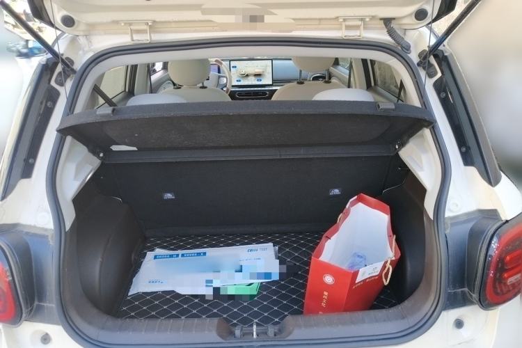 Used JAC Yiwei 3 2023 505km Pro Trunk